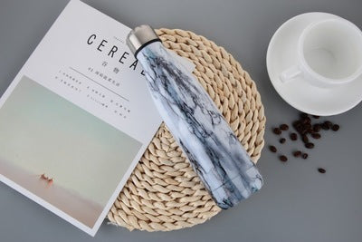 Thermo-Trinkflasche – Ihr perfekter Begleiter für heiße und kalte Getränke