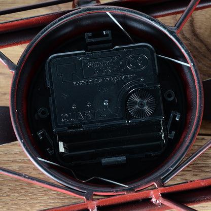 Flugzeug-Wanduhr aus Metall